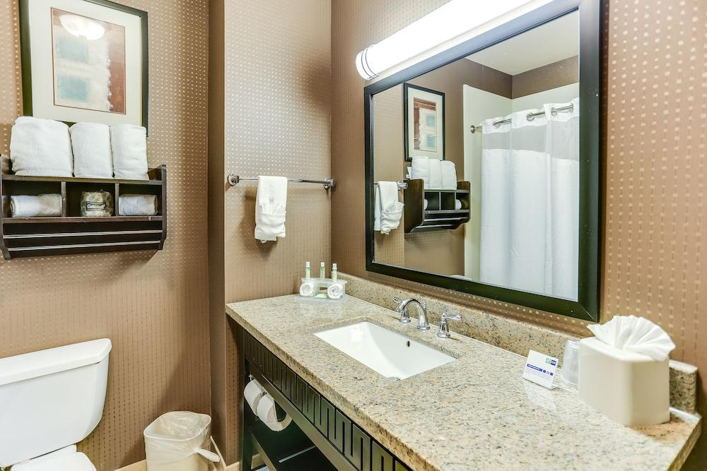 Express & By Ihg 2* Huntsville