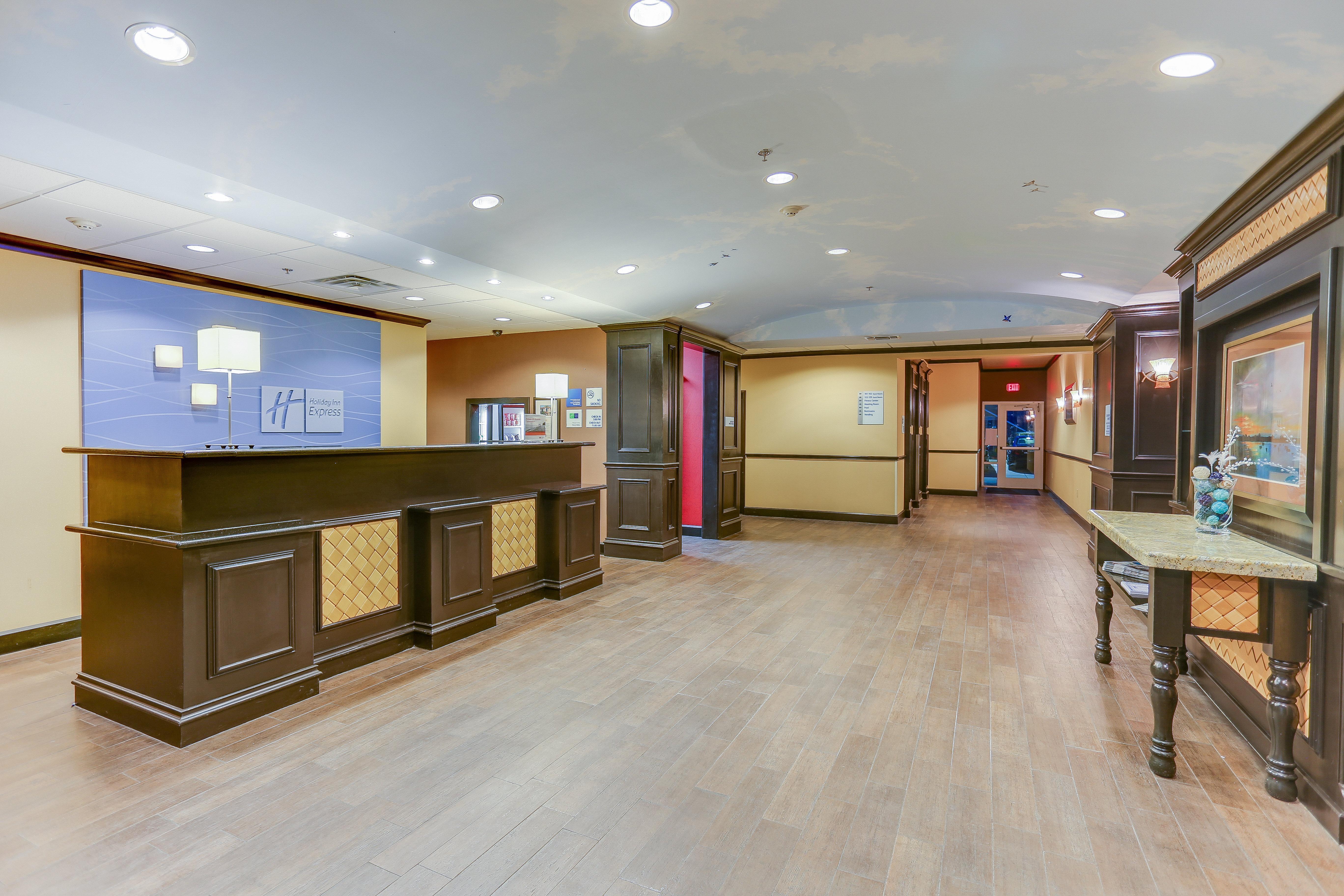 Hotel Express & By Ihg