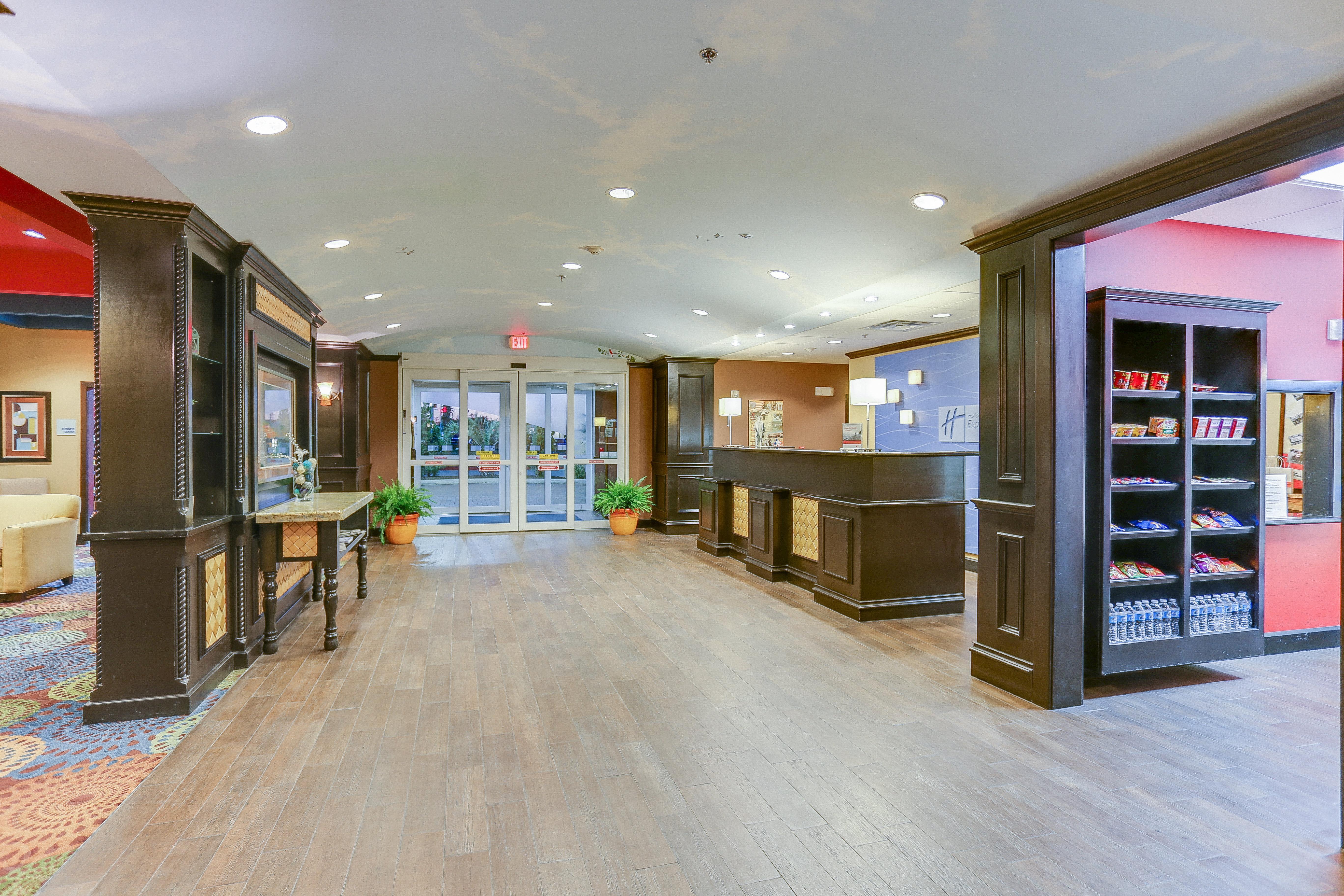 Express & By Ihg