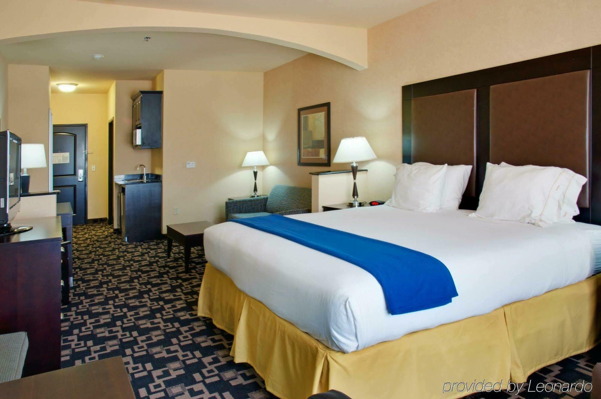 Express & By Ihg 2* Huntsville
