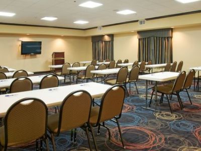 Express & By Ihg 2*